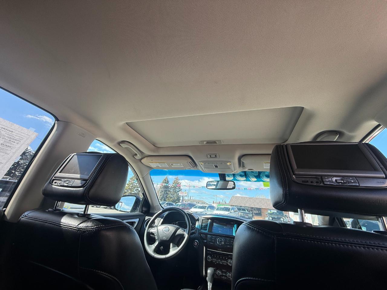 Nissan Pathfinder S 2015