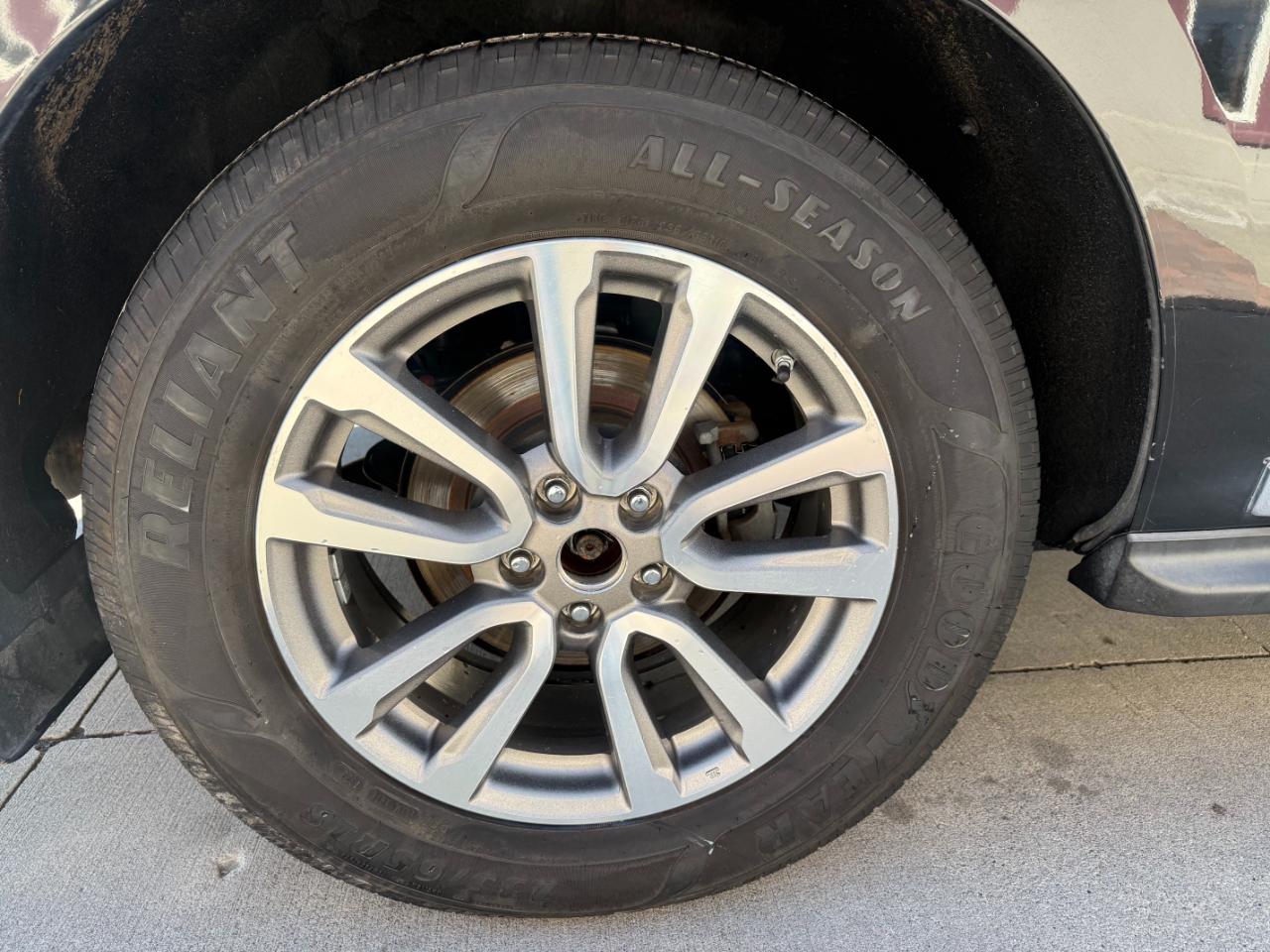 Nissan Pathfinder S 2015