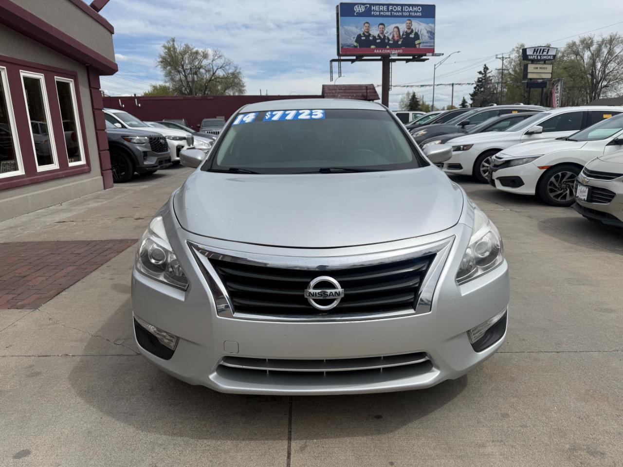 Nissan Altima  2014