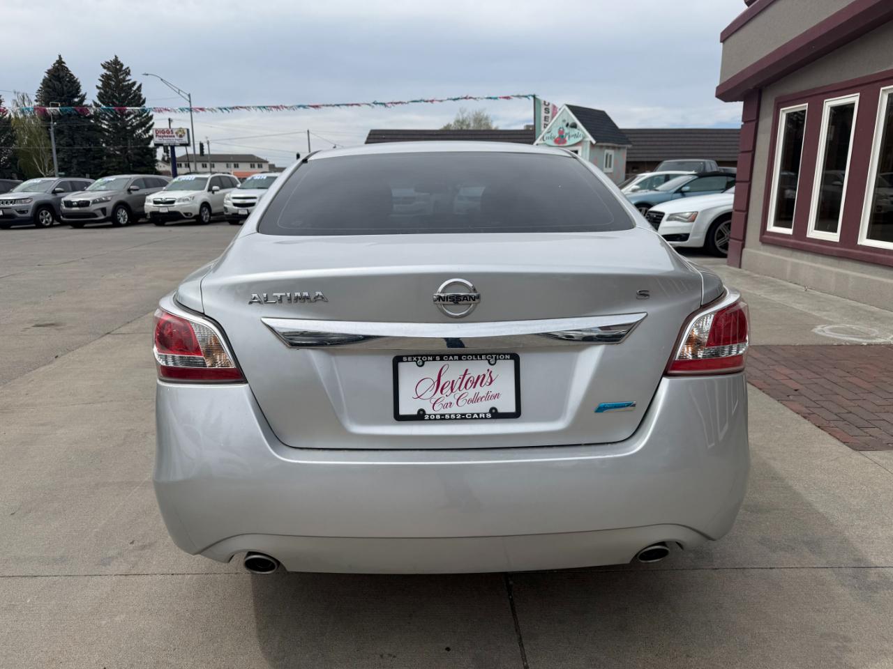 Nissan Altima  2014