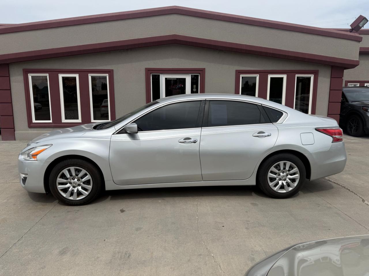 Nissan Altima  2014
