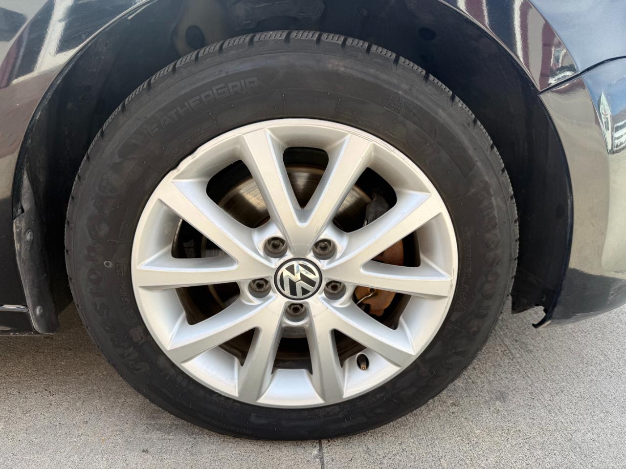 Volkswagen Jetta SE 2011