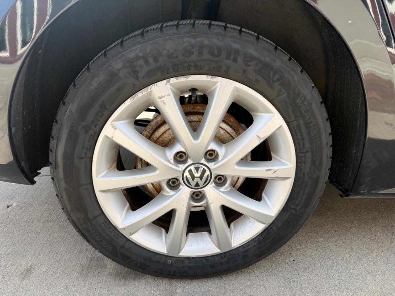 Volkswagen Jetta SE 2011