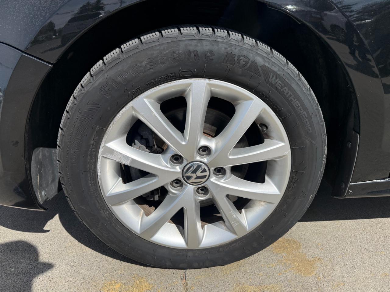 Volkswagen Jetta SE 2011