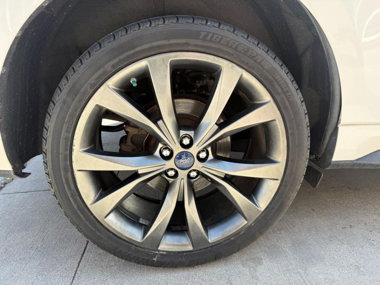 Ford Edge  2016