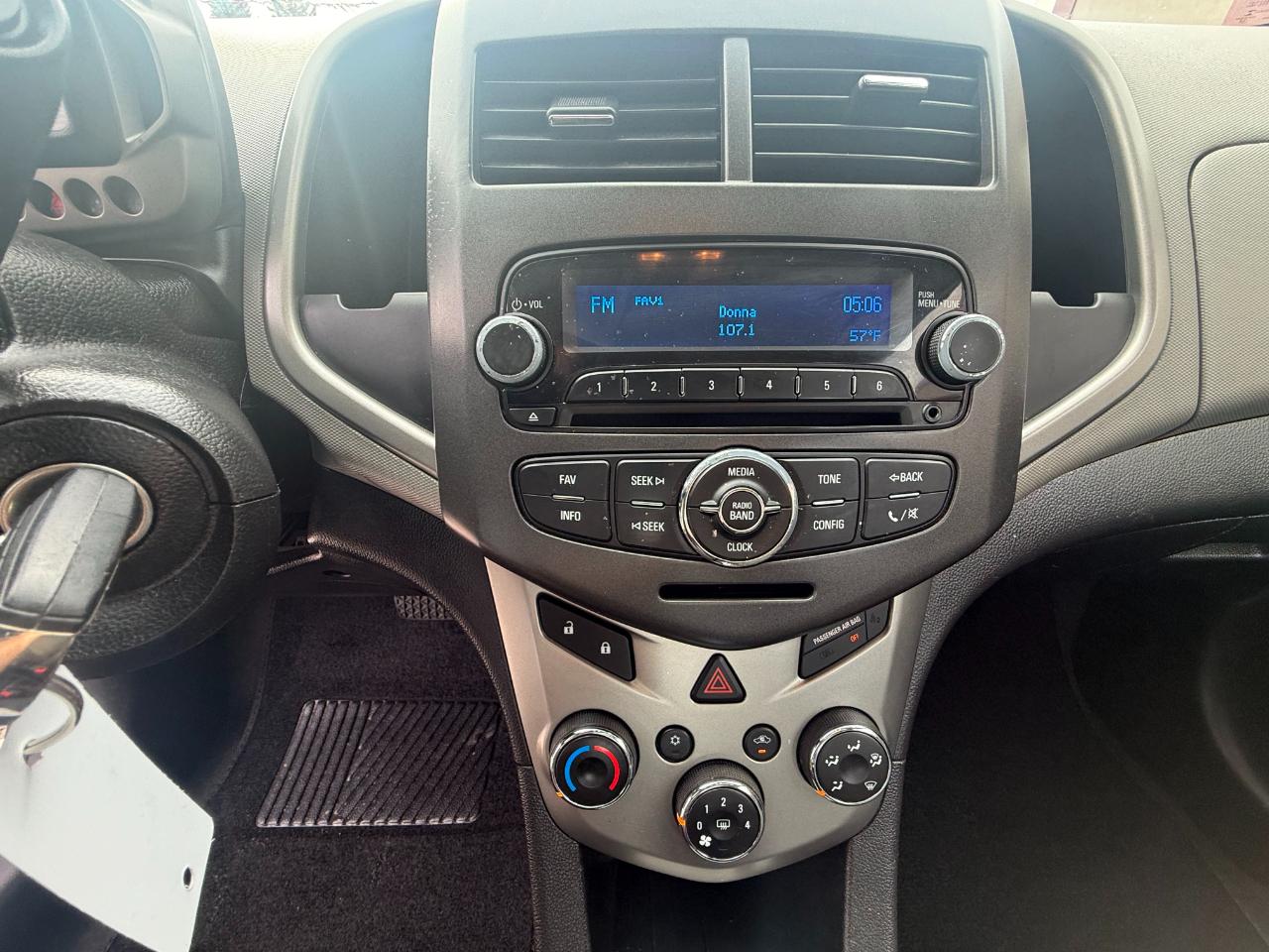 Chevrolet Sonic LT 2015