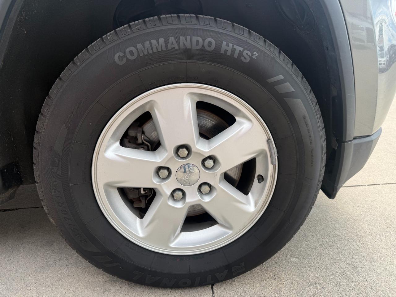 Jeep Grand Cherokee Laredo 2013