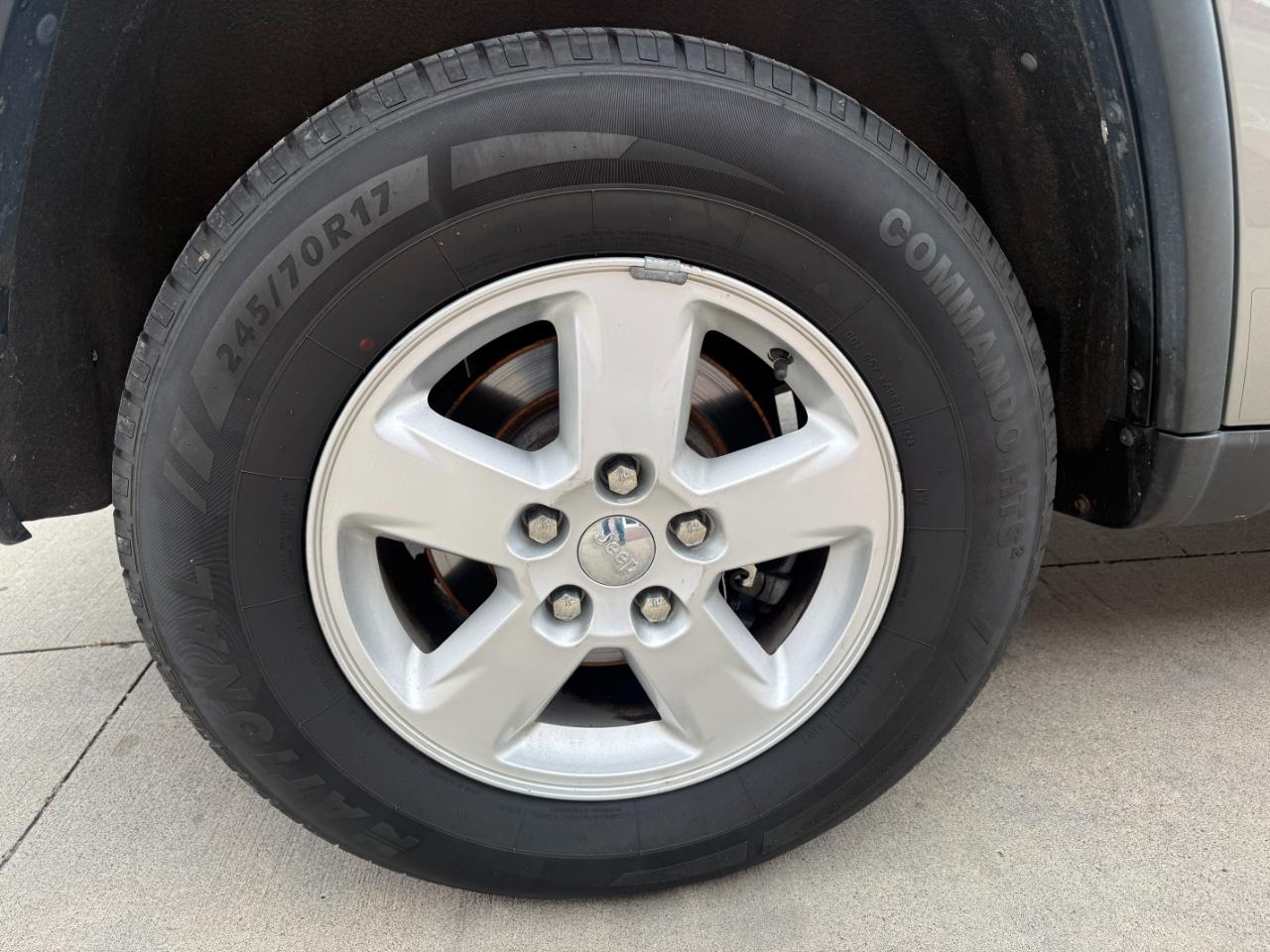 Jeep Grand Cherokee Laredo 2013