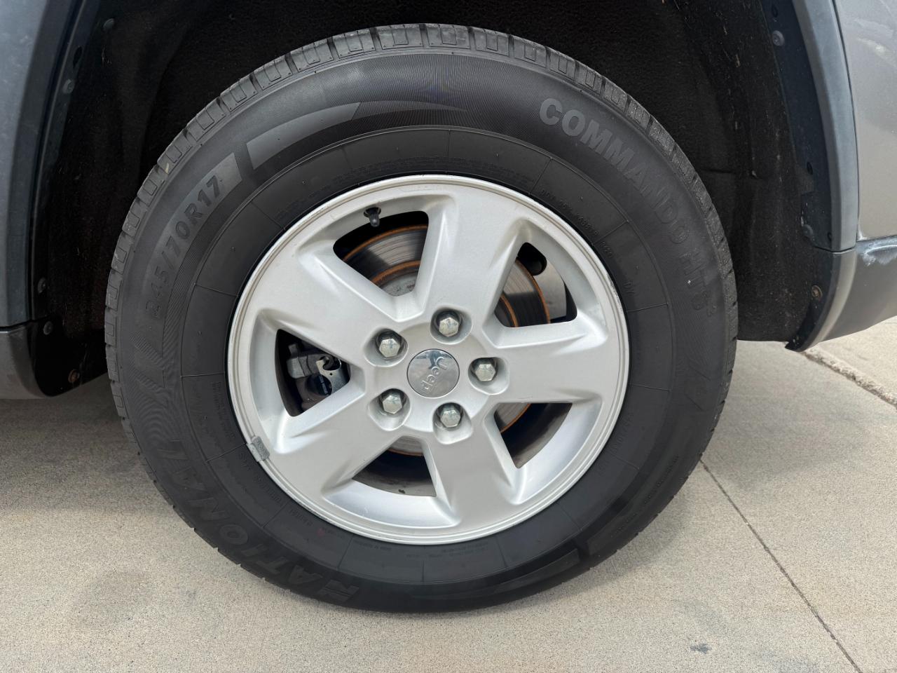 Jeep Grand Cherokee Laredo 2013