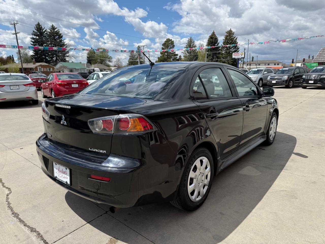 Mitsubishi Lancer ES 2013