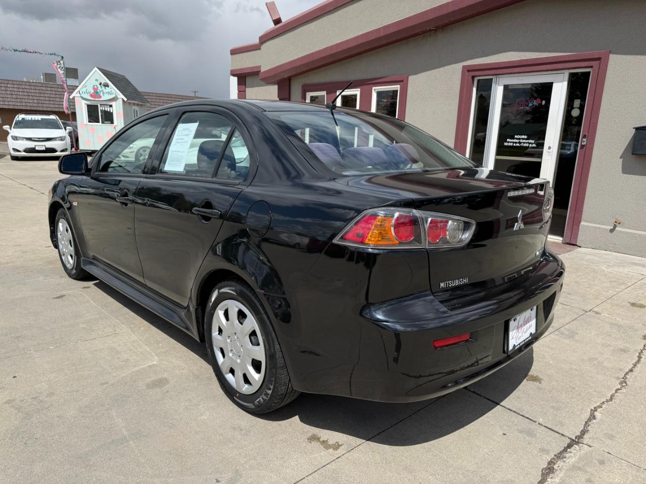 Mitsubishi Lancer ES 2013