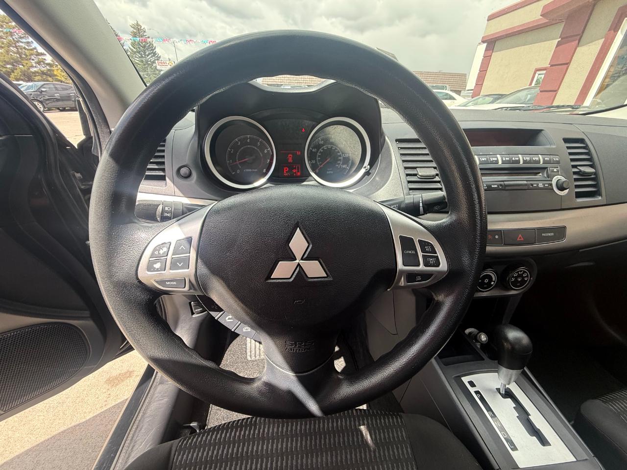 Mitsubishi Lancer ES 2013