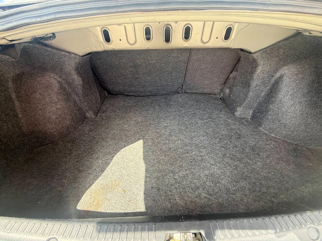 Mitsubishi Lancer ES 2013