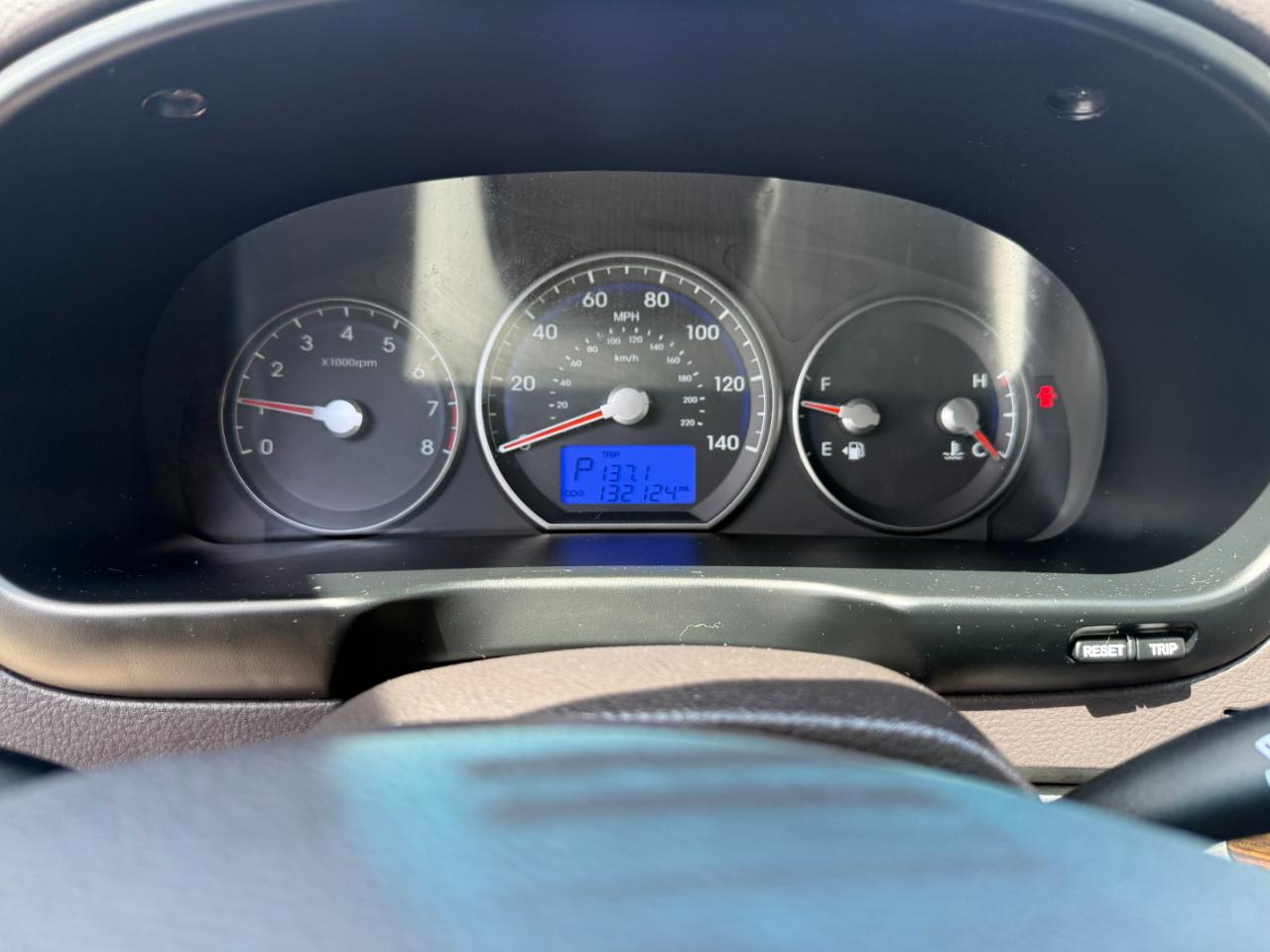 Hyundai Santa Fe SE 2011