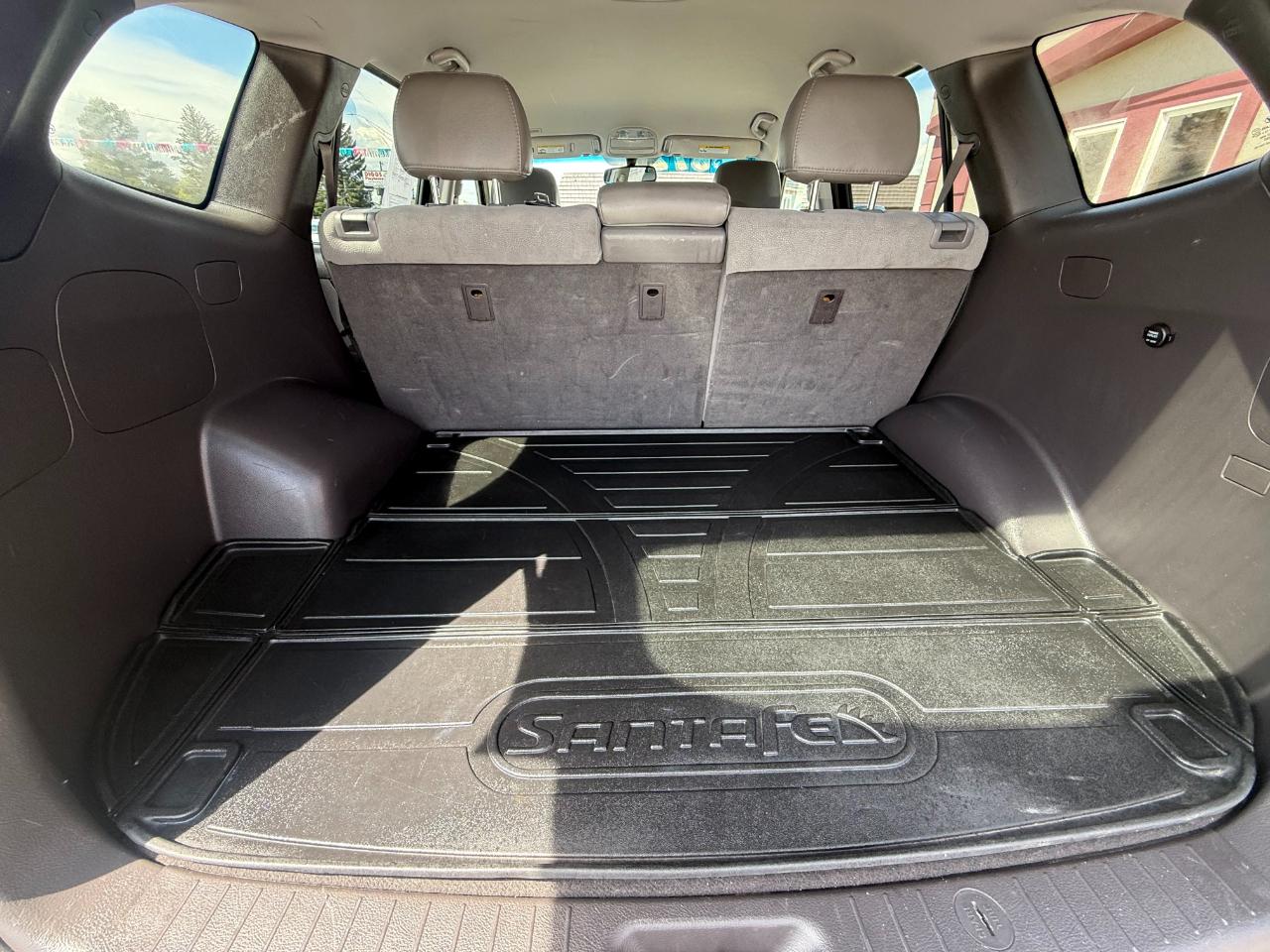 Hyundai Santa Fe SE 2011