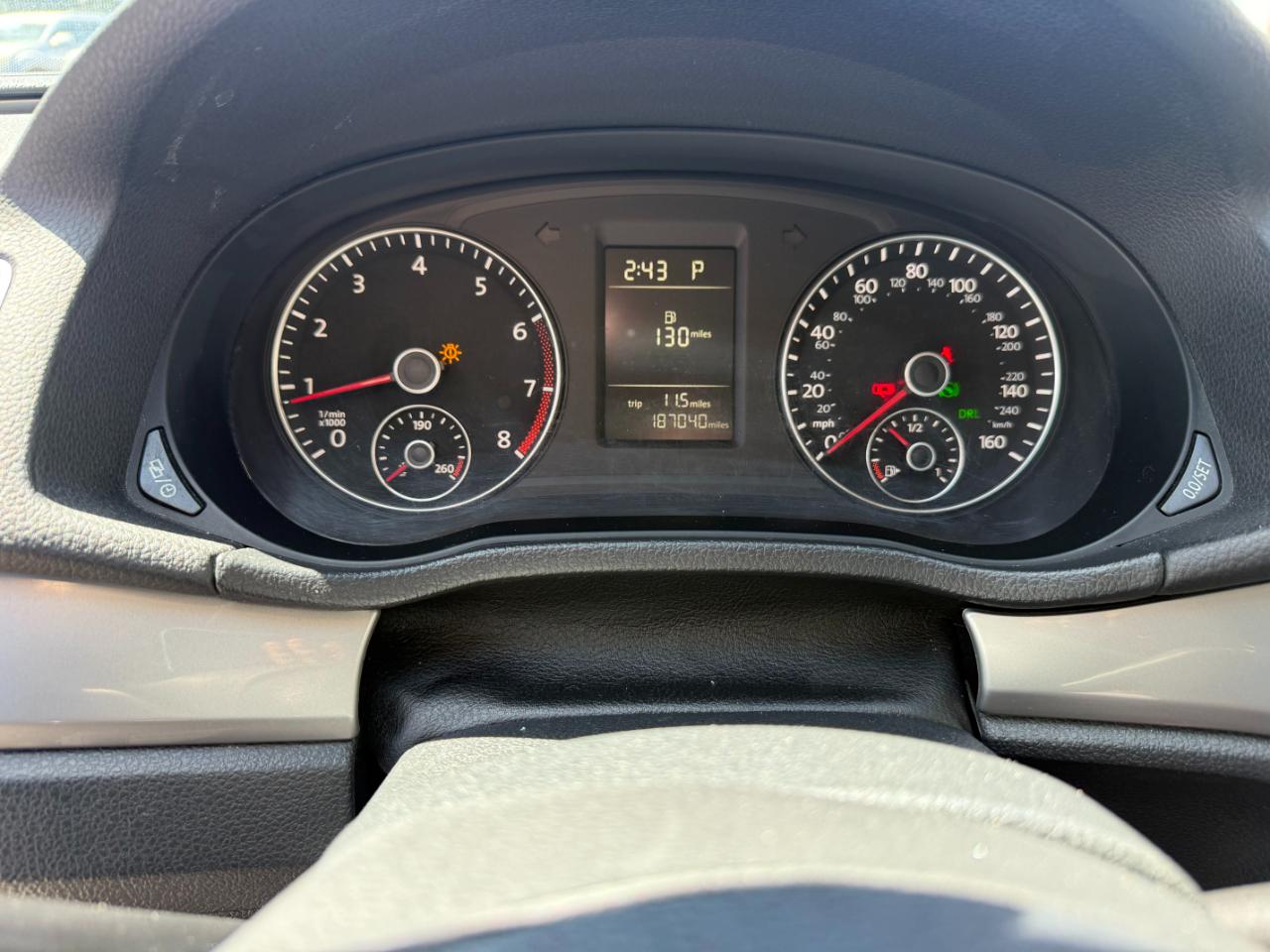 Volkswagen Passat  2013