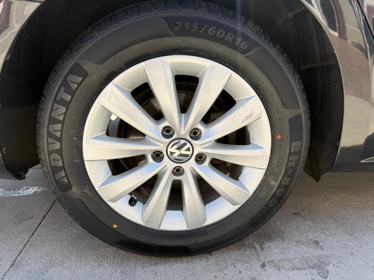 Volkswagen Passat  2013