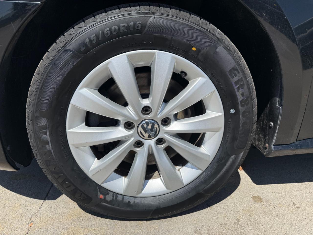 Volkswagen Passat  2013