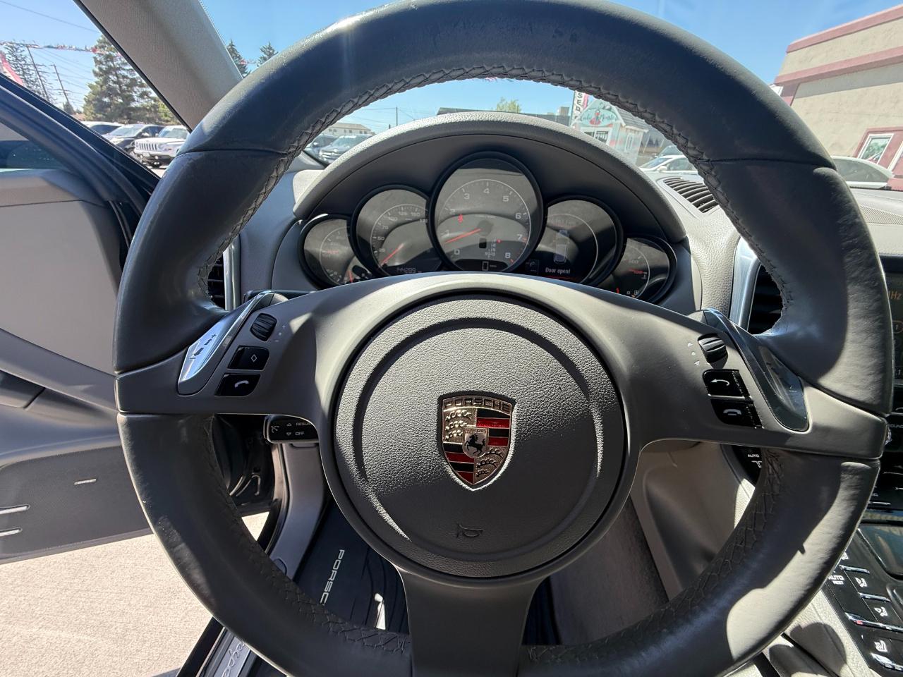 Porsche Cayenne S 2011