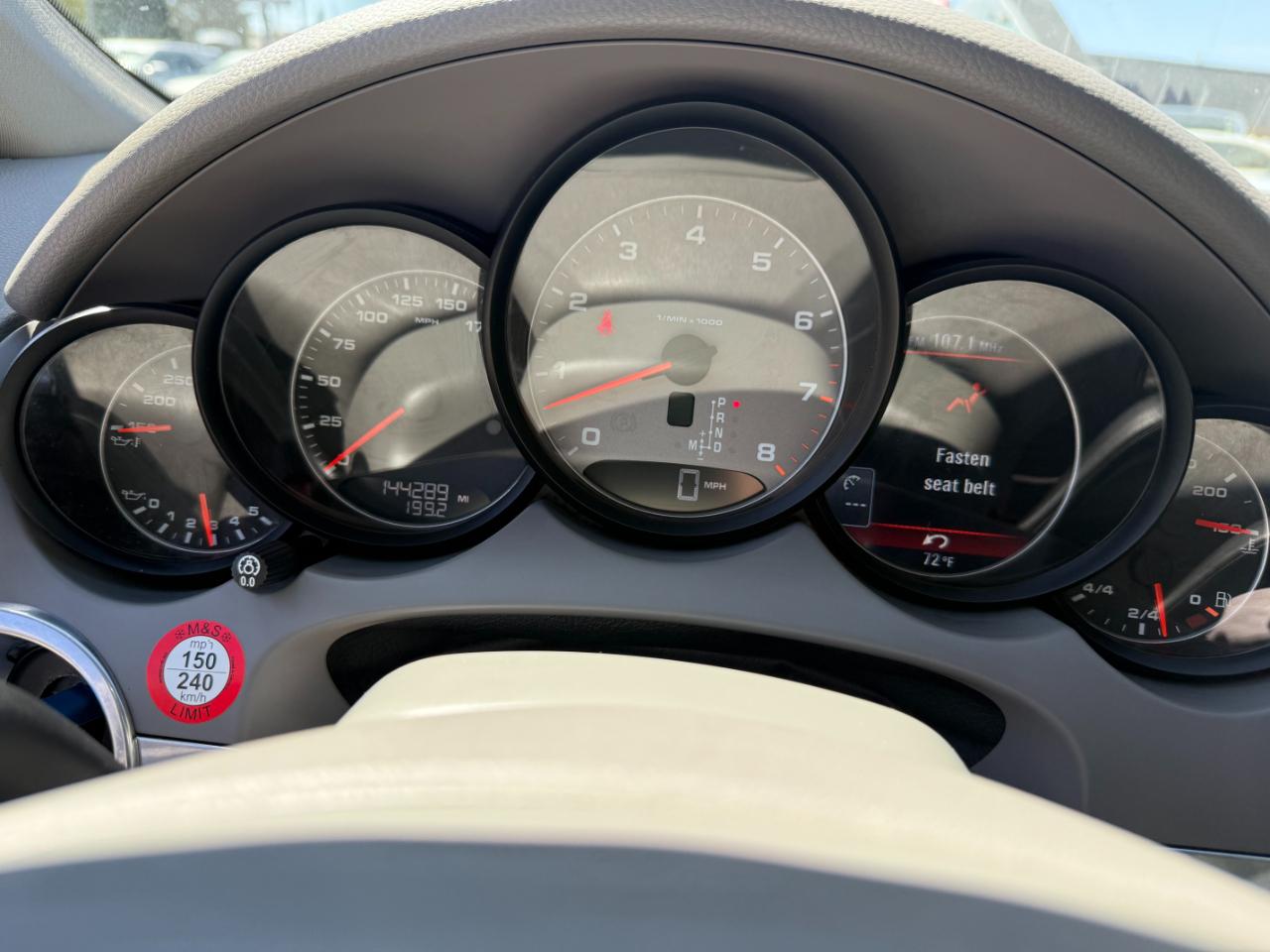 Porsche Cayenne S 2011