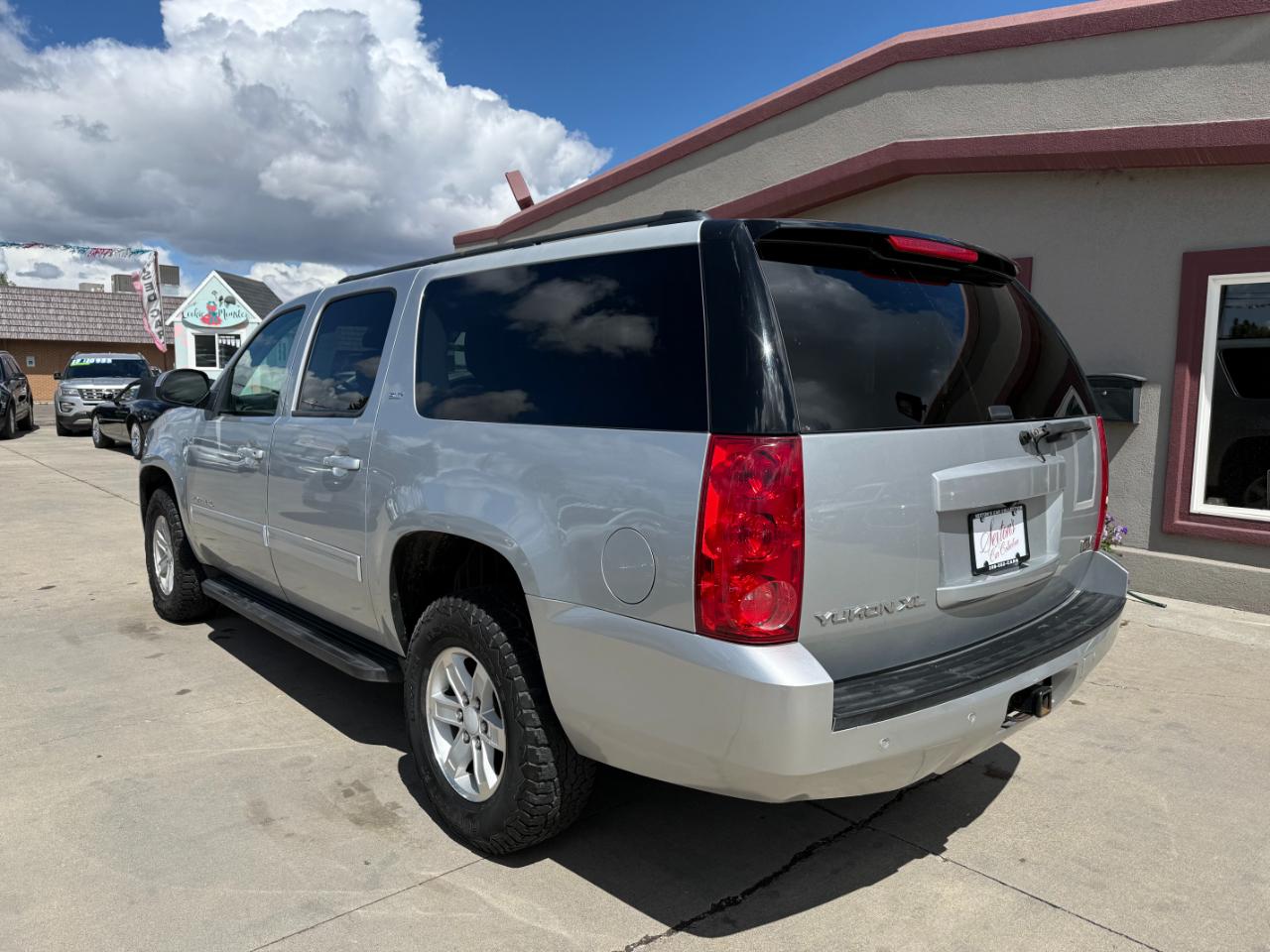 GMC Yukon XL 1500 SLT 2013