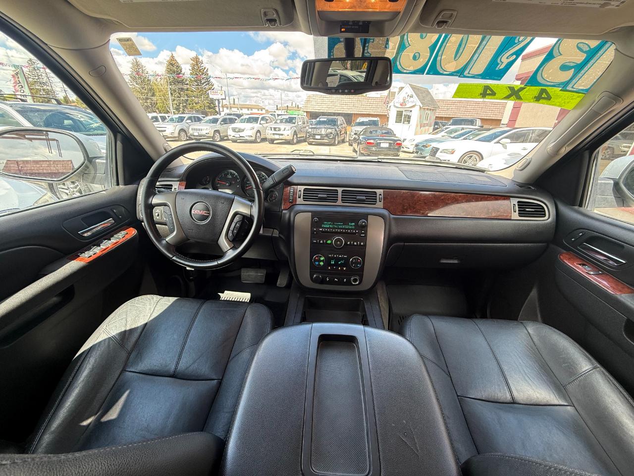GMC Yukon XL 1500 SLT 2013