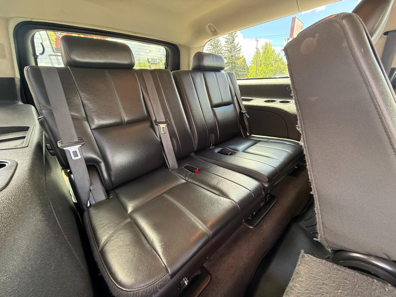 GMC Yukon XL 1500 SLT 2013