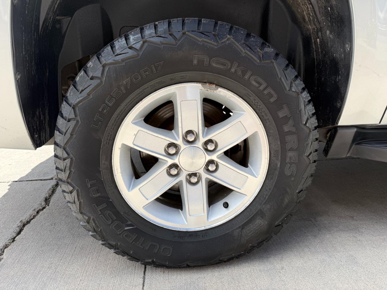 GMC Yukon XL 1500 SLT 2013