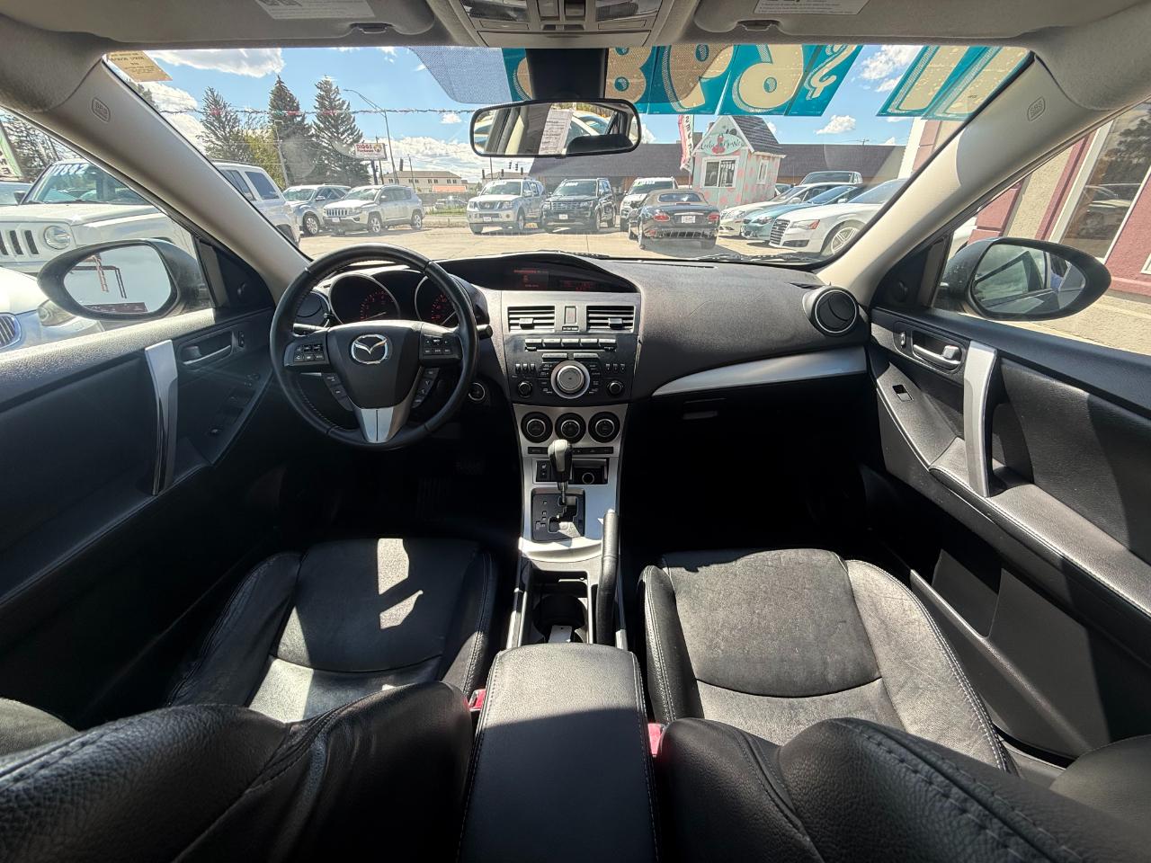 Mazda MAZDA3  2011