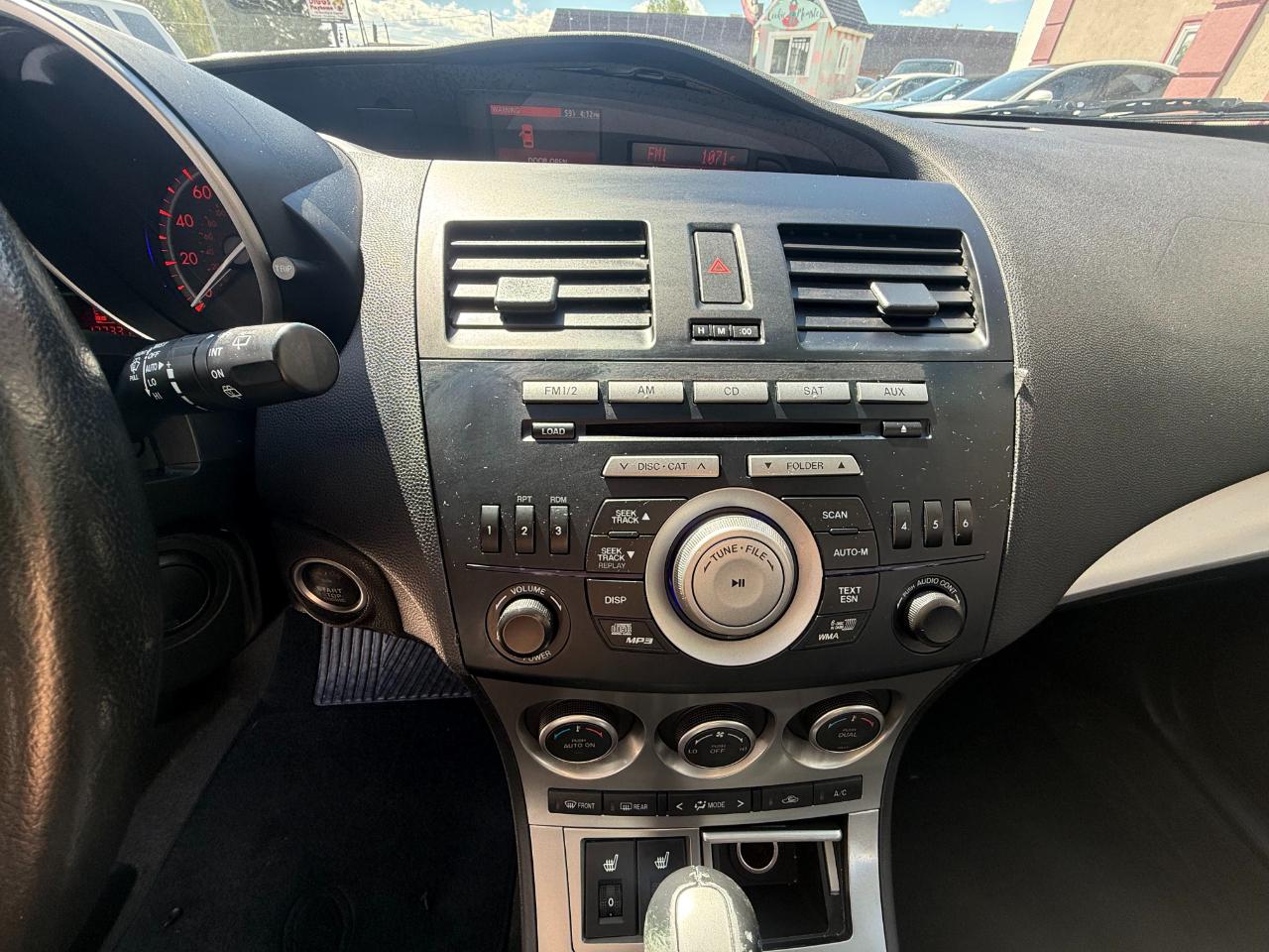 Mazda MAZDA3  2011