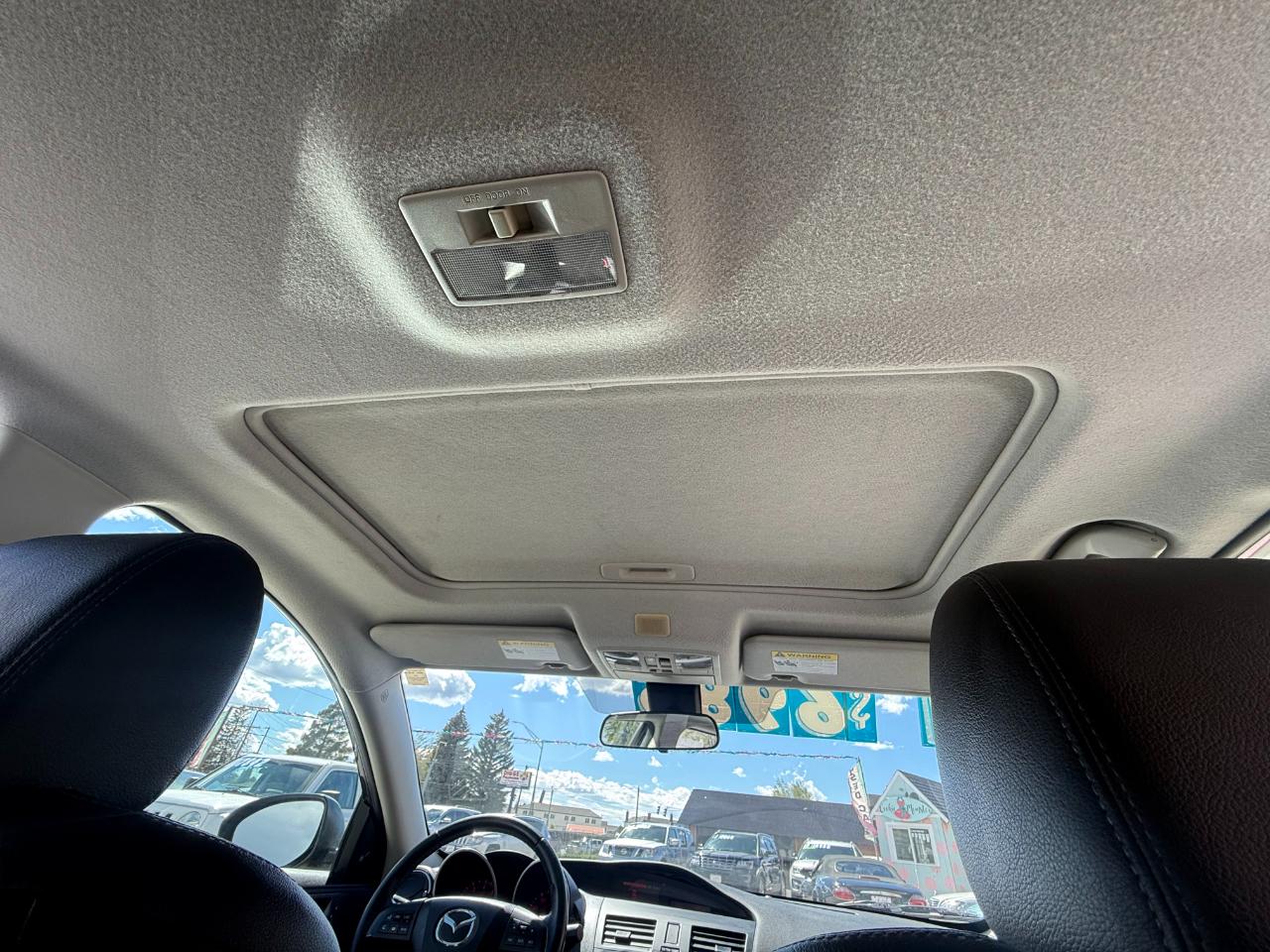 Mazda MAZDA3  2011