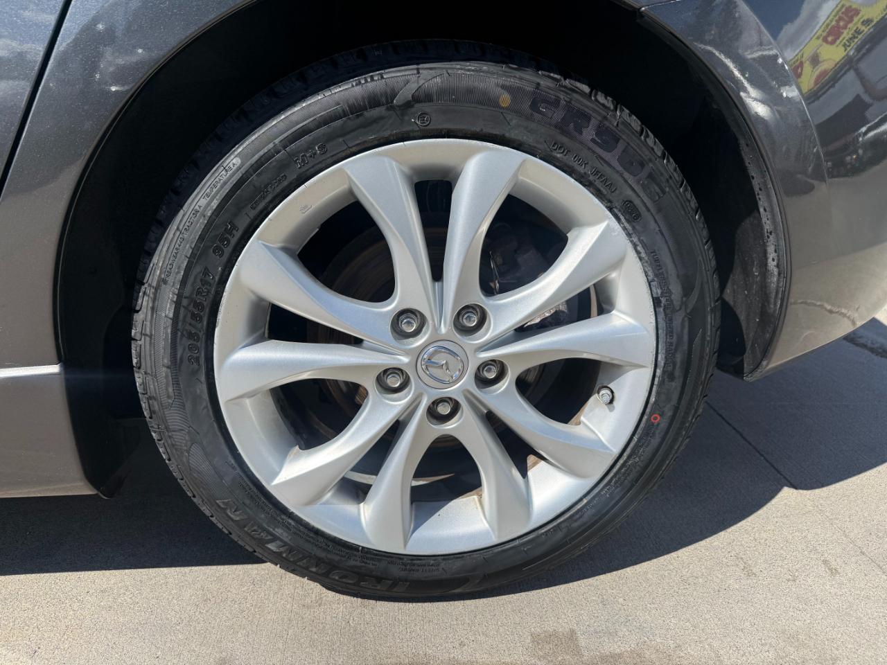 Mazda MAZDA3  2011