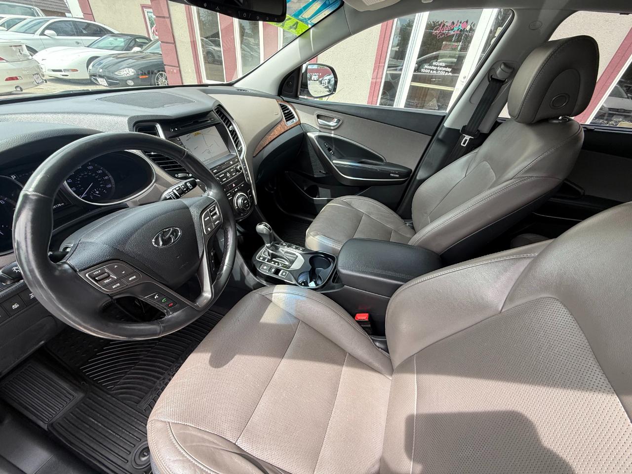 Hyundai Santa Fe SE Ultimate 2017