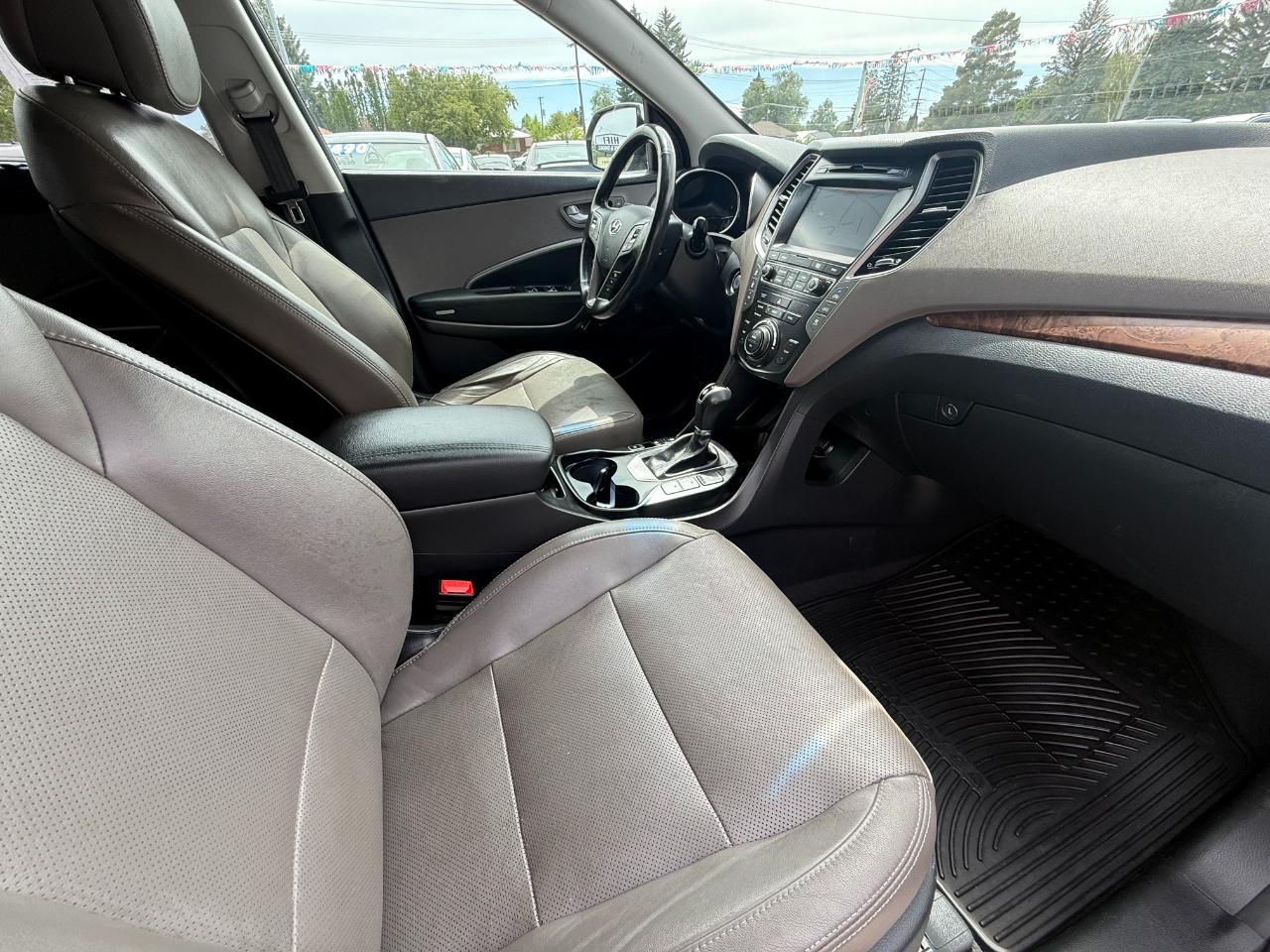 Hyundai Santa Fe SE Ultimate 2017