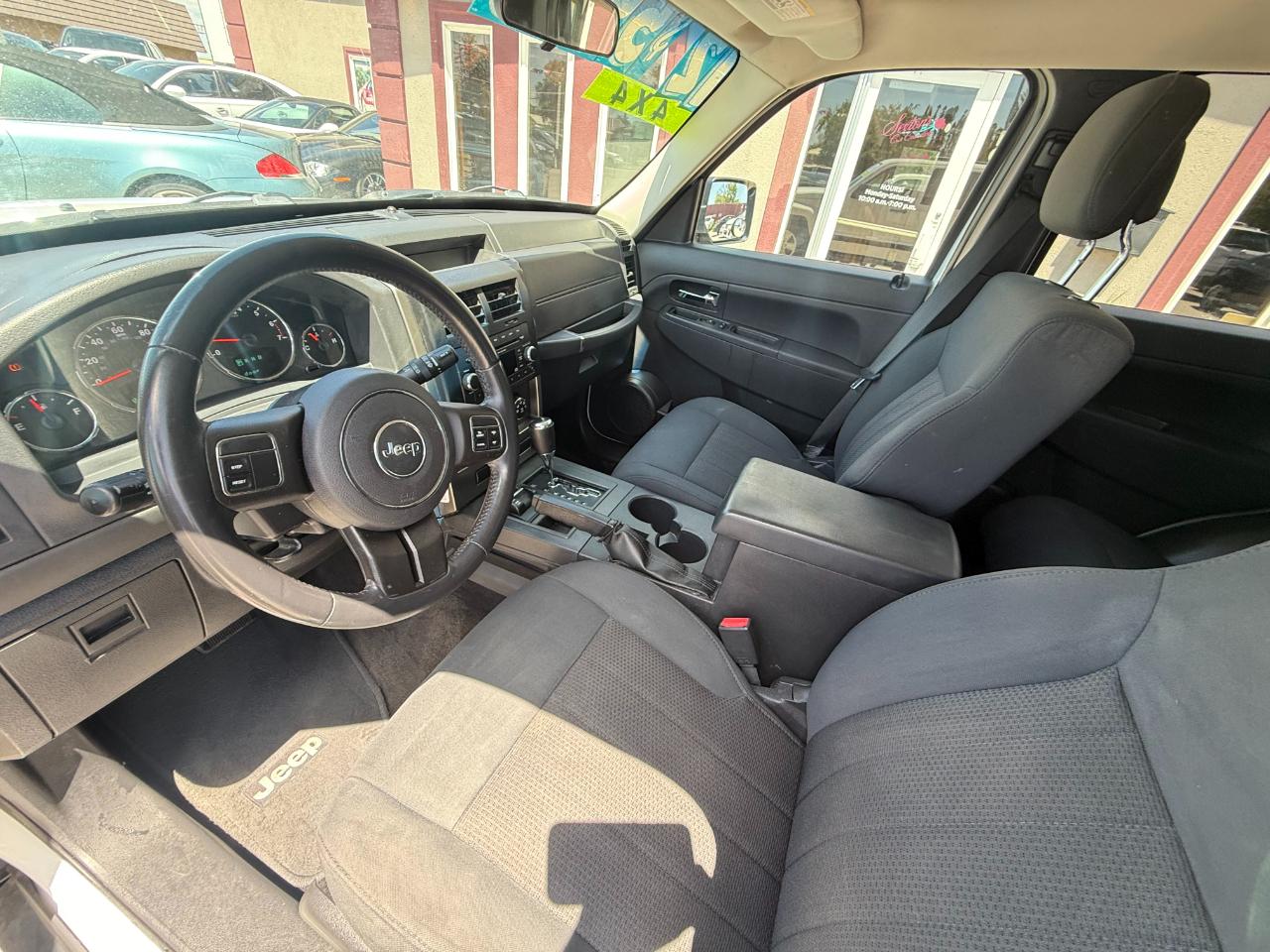 Jeep Liberty Sport 2012