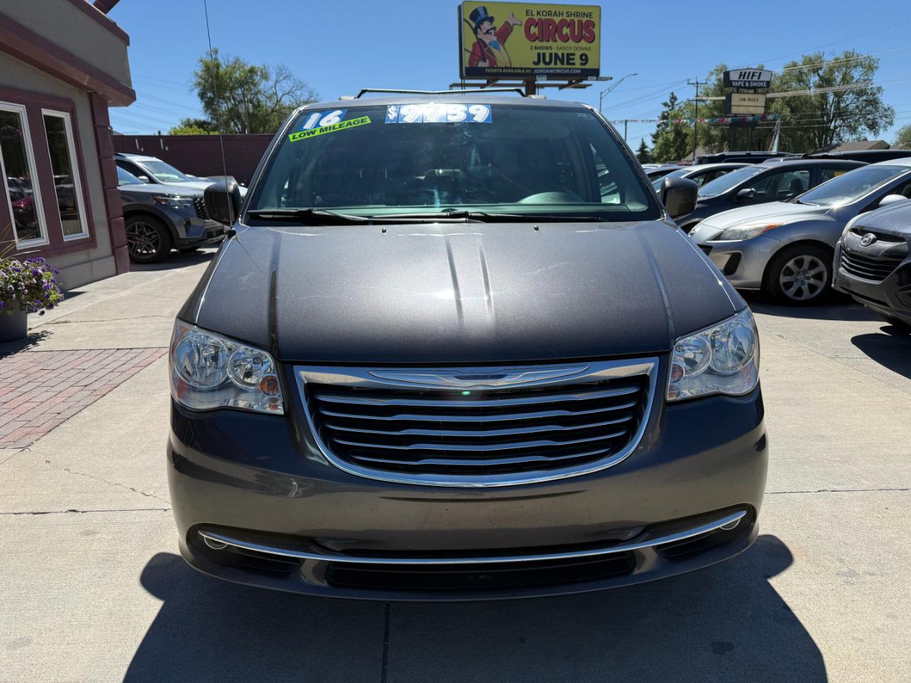 Chrysler Town & Country Touring 2016