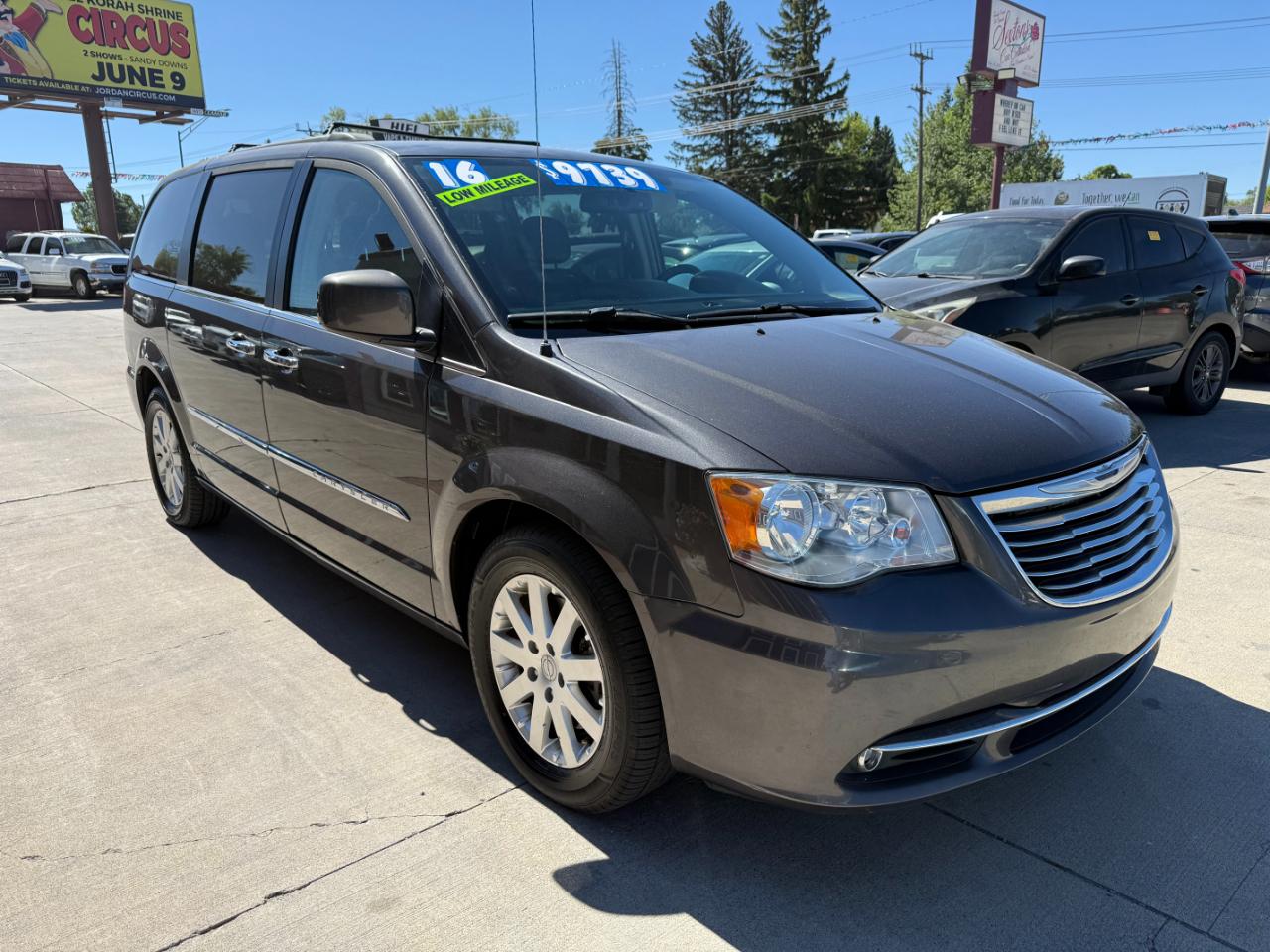 Chrysler Town & Country Touring 2016