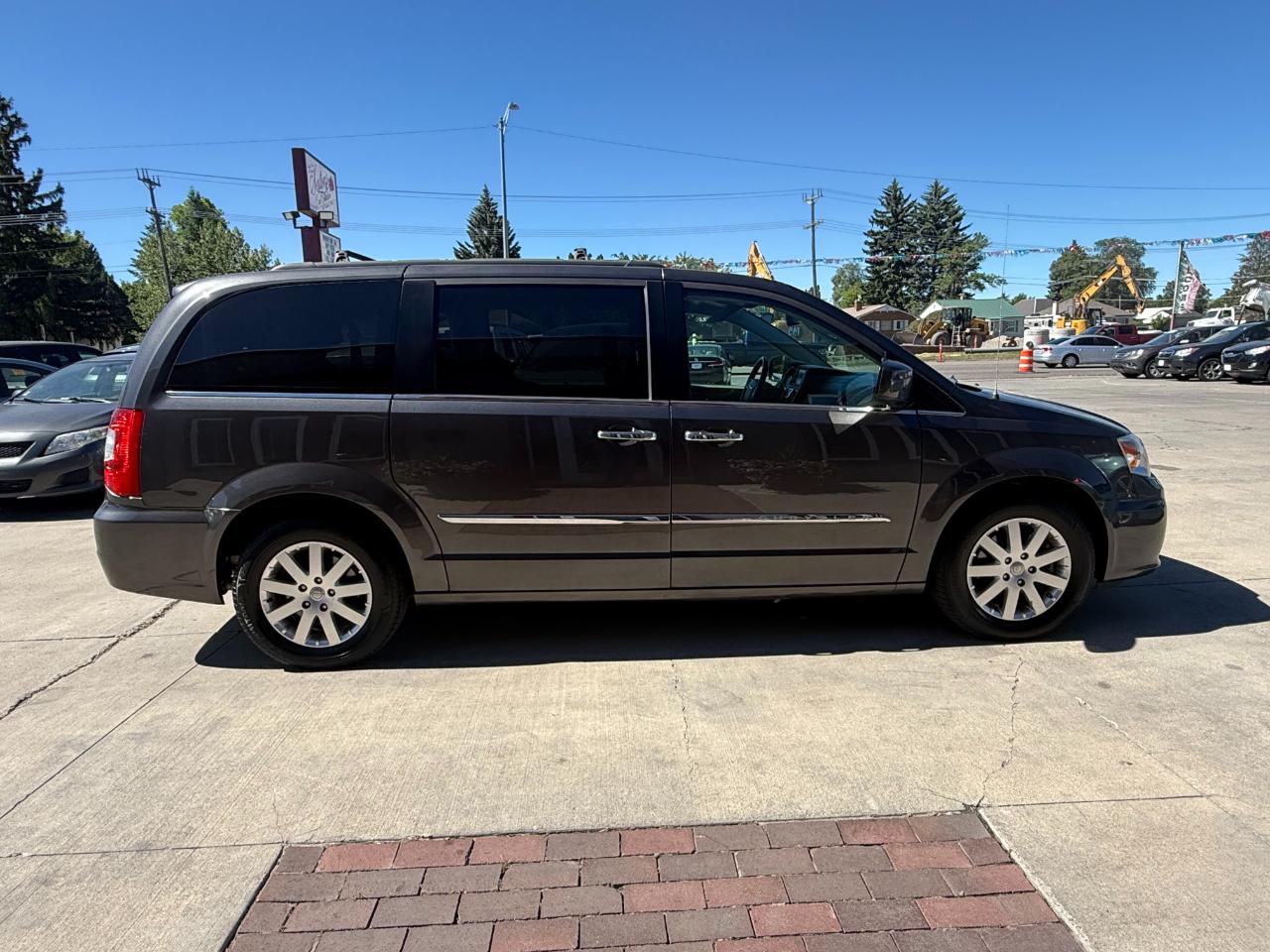 Chrysler Town & Country Touring 2016