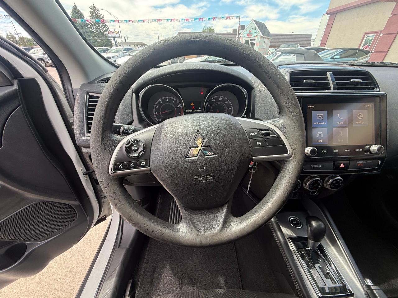 Mitsubishi Outlander Sport  2020
