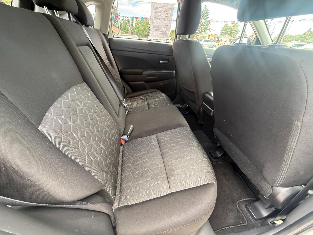 Mitsubishi Outlander Sport  2020