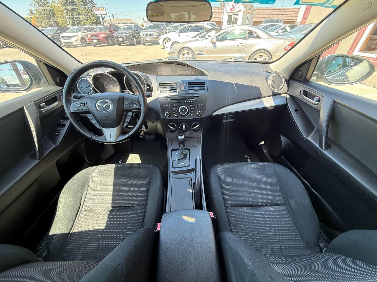 Mazda MAZDA3 i 2012