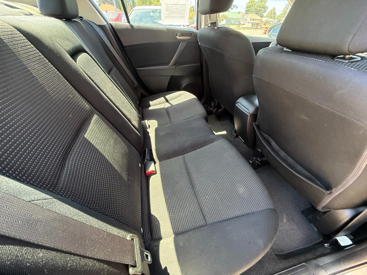 Mazda MAZDA3 i 2012