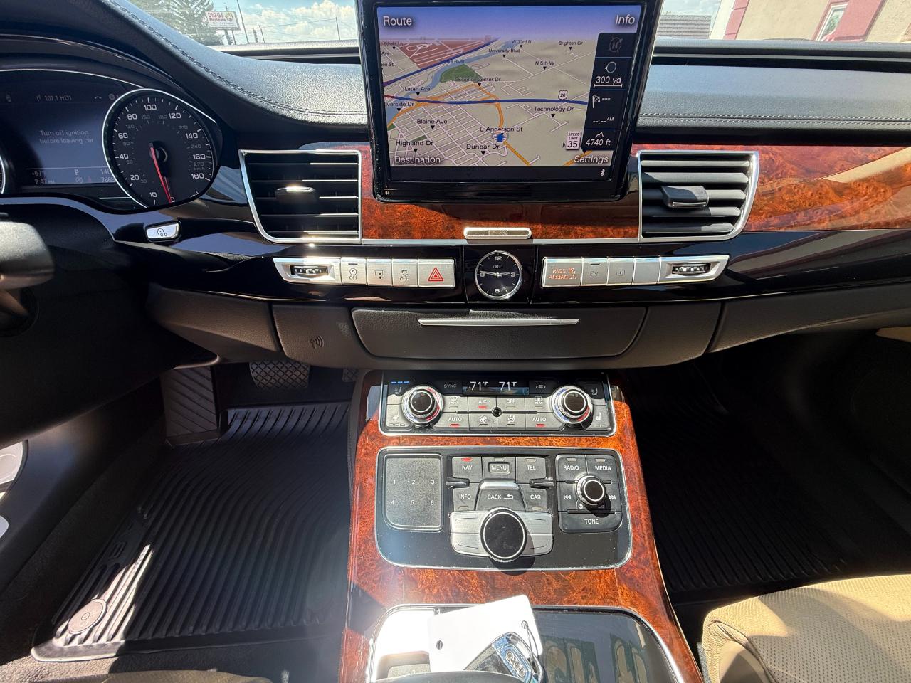 Audi A8 L quattro 2014