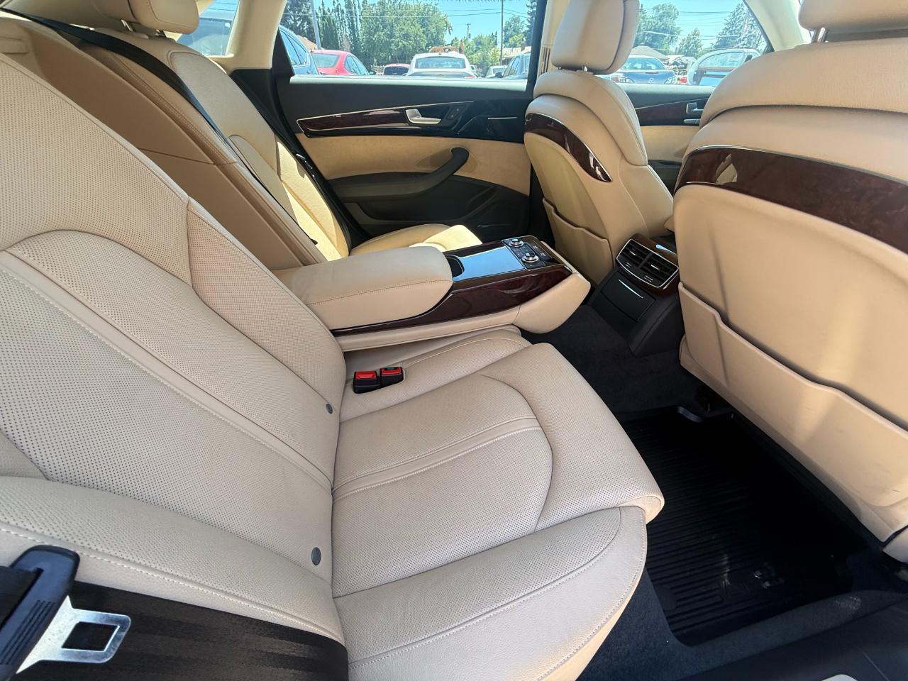 Audi A8 L quattro 2014