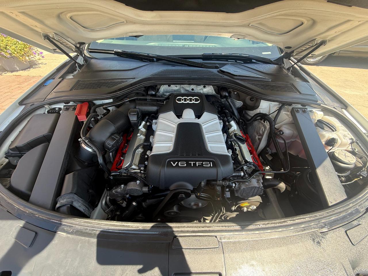 Audi A8 L quattro 2014