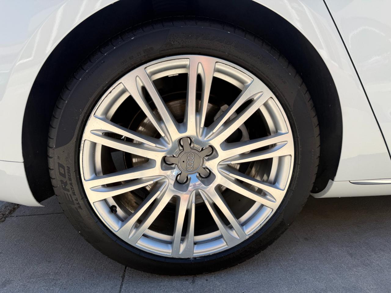 Audi A8 L quattro 2014