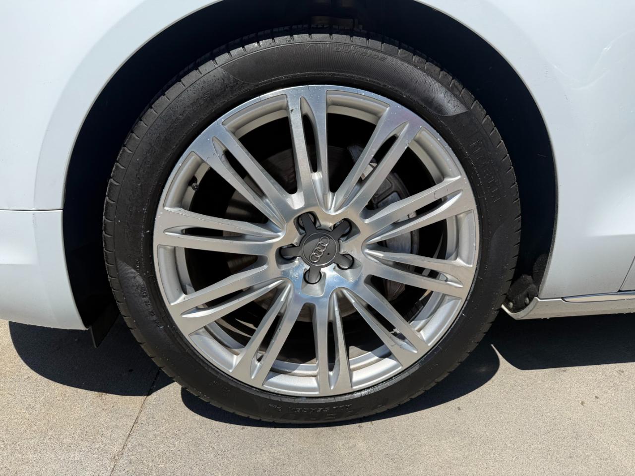 Audi A8 L quattro 2014