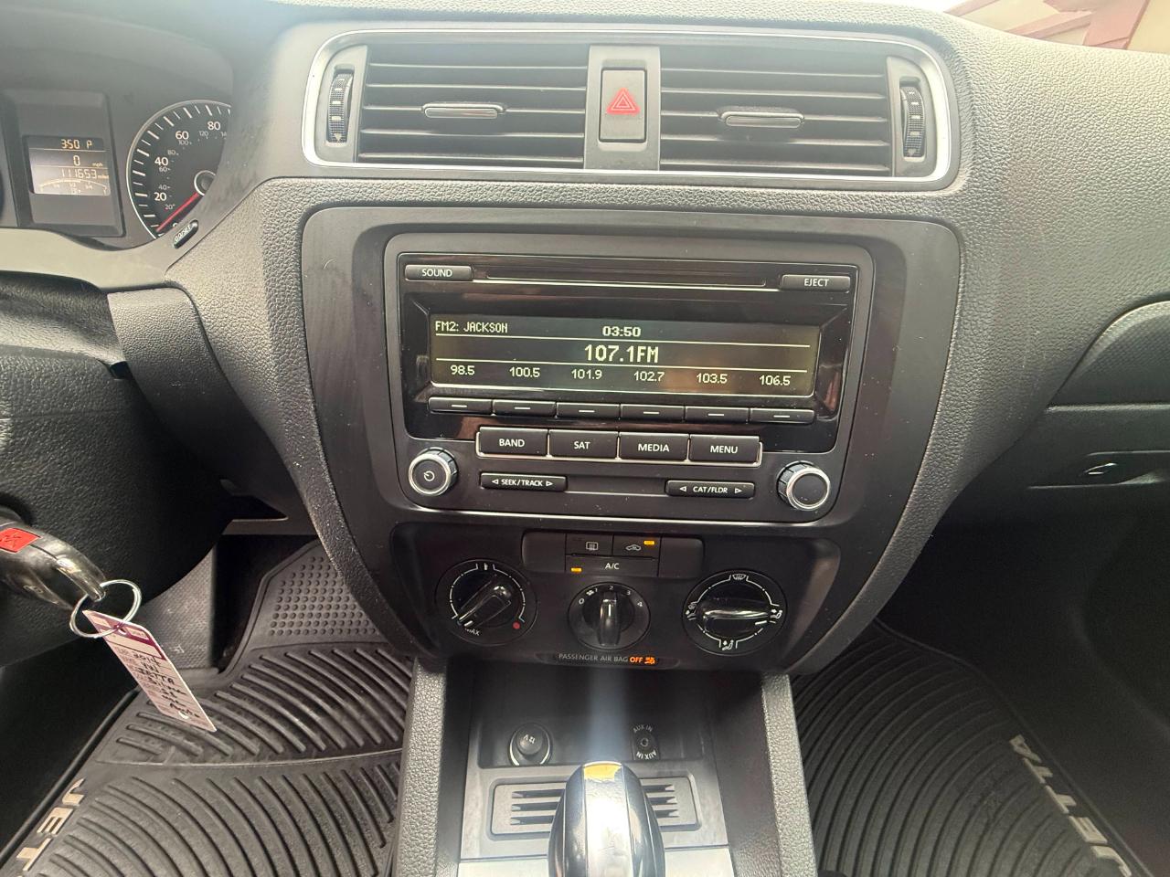 Volkswagen Jetta SE 2014