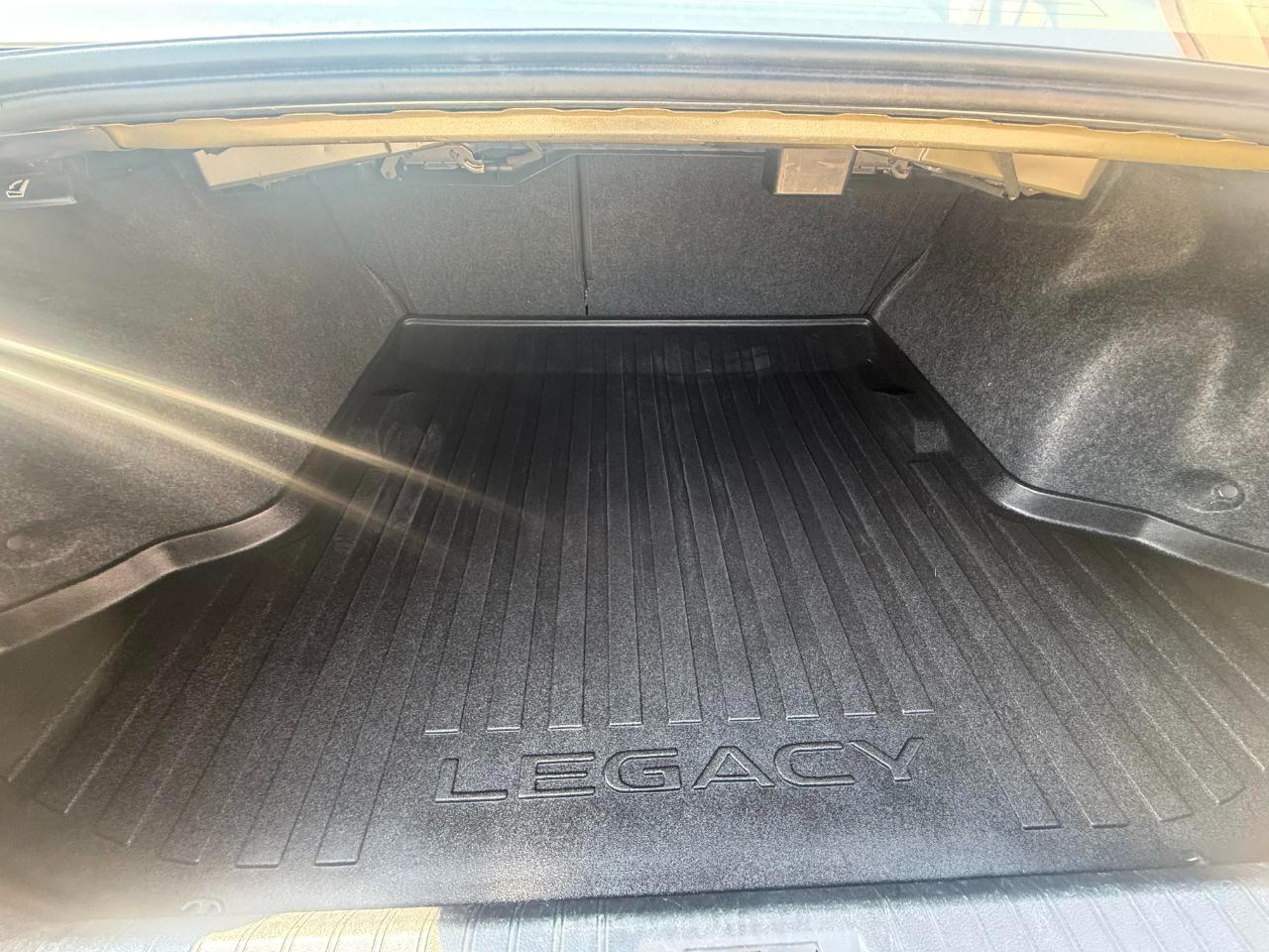 Subaru Legacy 2.5i Premium 2015