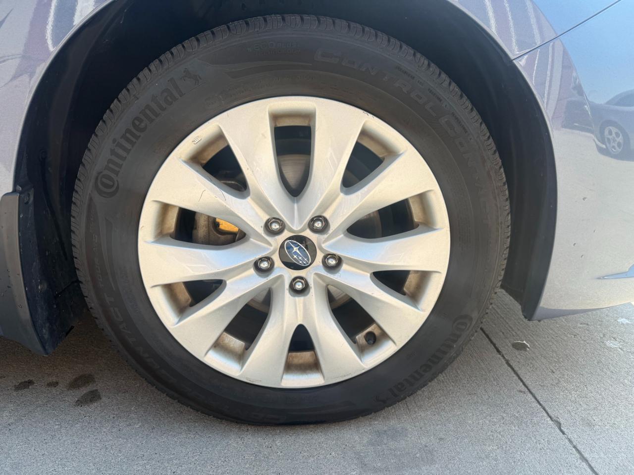 Subaru Legacy 2.5i Premium 2015